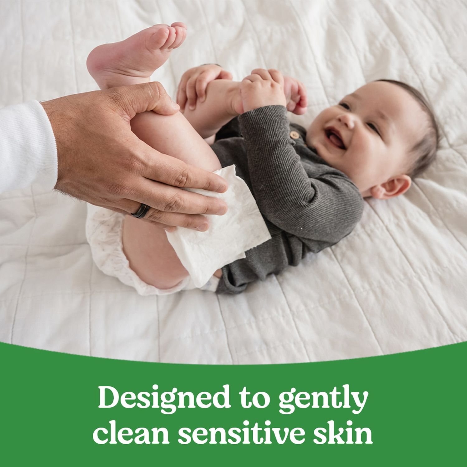 Huggies Natural Care Sensitive Baby Wipes - Unscented, 17 Packs, 1,088 Count, 18.8 lb, Green and White Package, White Wipes - Image 3